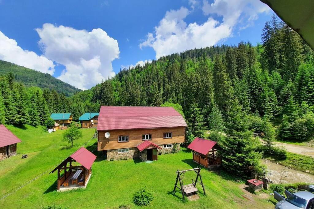 Студіо Номер 5 Садиба У Ані Synevyrsʼka Polyana Eksteriør billede